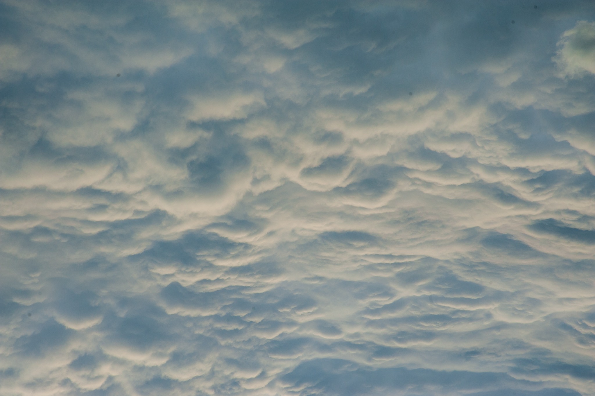 Le nuvole su Ostia: quando il cielo racconta il tempo